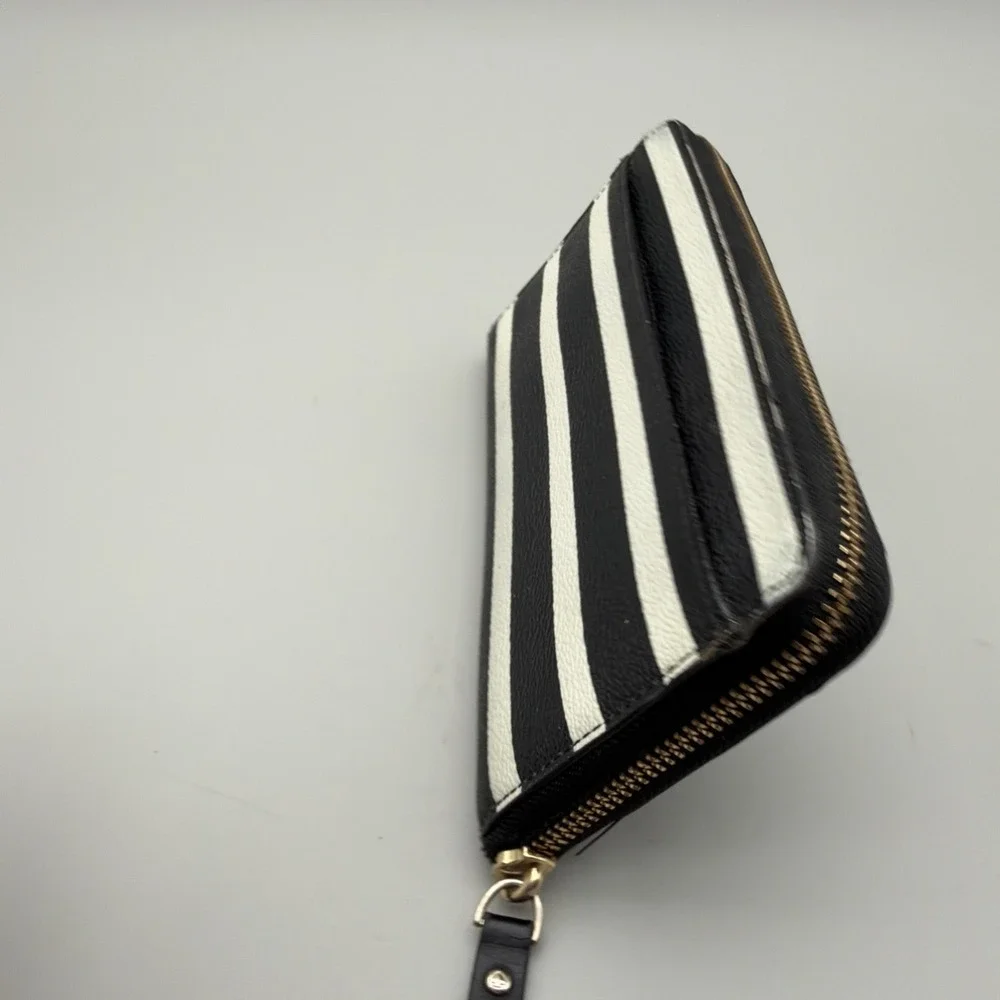 Kate Spade Stripe New York Hyde Lane Michele zip-around Signature Wallet